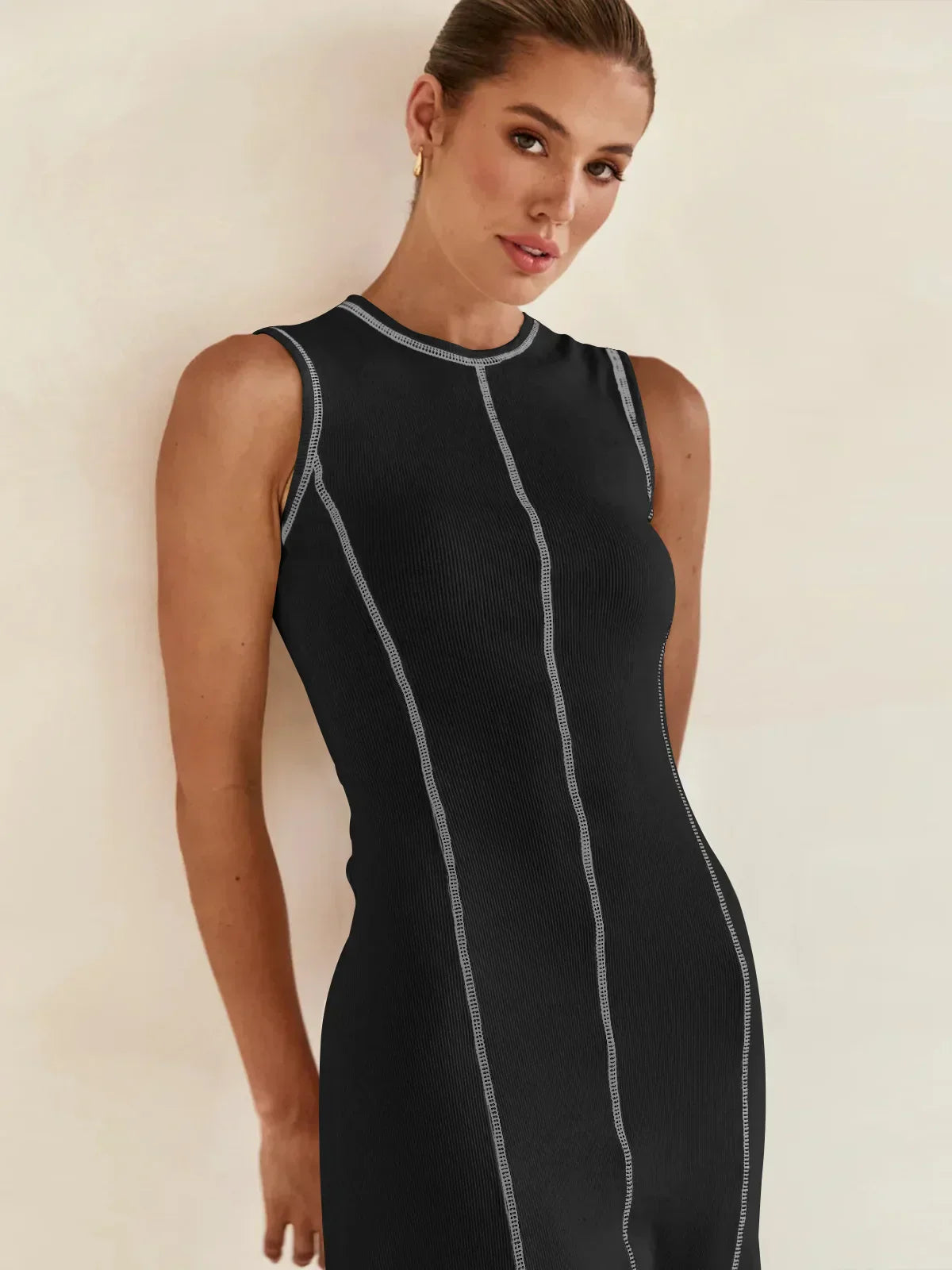 Vestido Midi de Malha Sem Mangas Eleganza