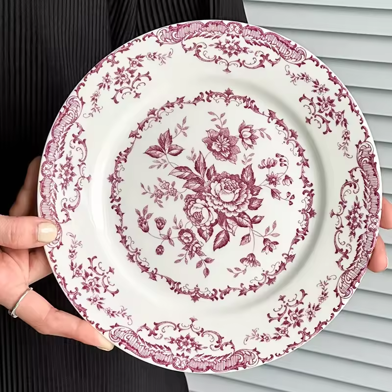 Conjunto de Pratos Retrô de Cerâmica Francesa com Rosas – Edição Limitada